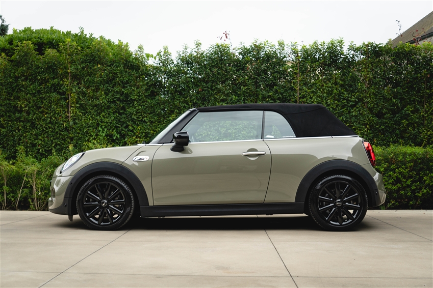 Mini Cooper S Cabrio met JCW Pack